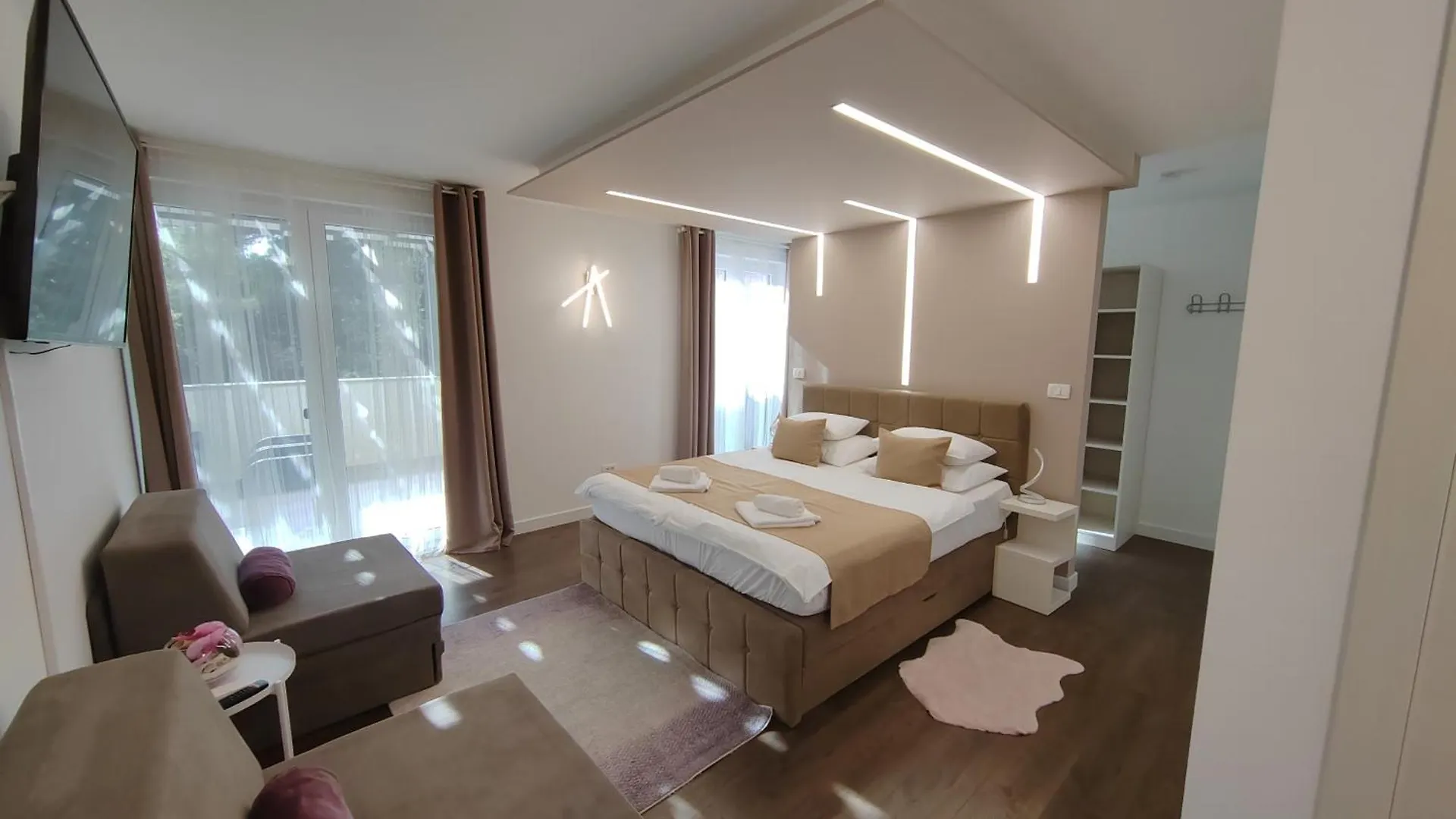 Beautiful Villa Amar Затон